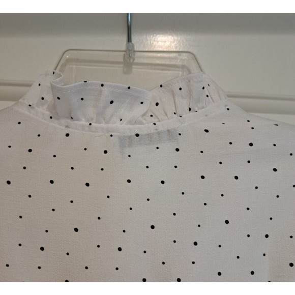 EXPRESS Slim Fit Portofino Blouse White with Black Polka Dot Button Accents Sz S - Picture 5 of 11
